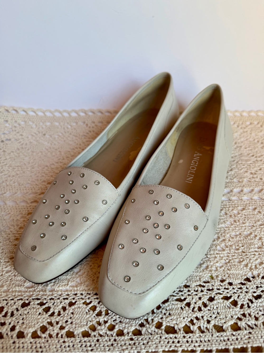 Enzo Angiolini Liberty 2000 Cream Leather Rhinestone Loafers Flats Womans 8.5N